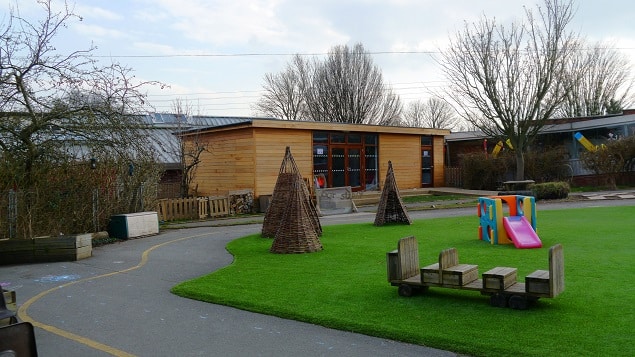 Eco-classroom at Charford First School by The Learning Escape Eco-classroom at Charford First School by The Learning Escape
