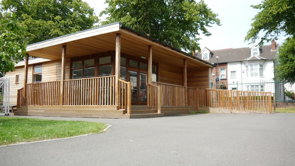 Eco-Classroom in Wolverhampton by The Learning Escape