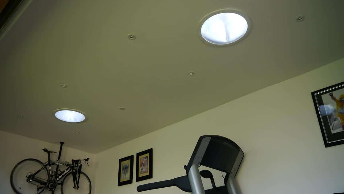 Garden Office with cycle training room showing sunpipes.JPG