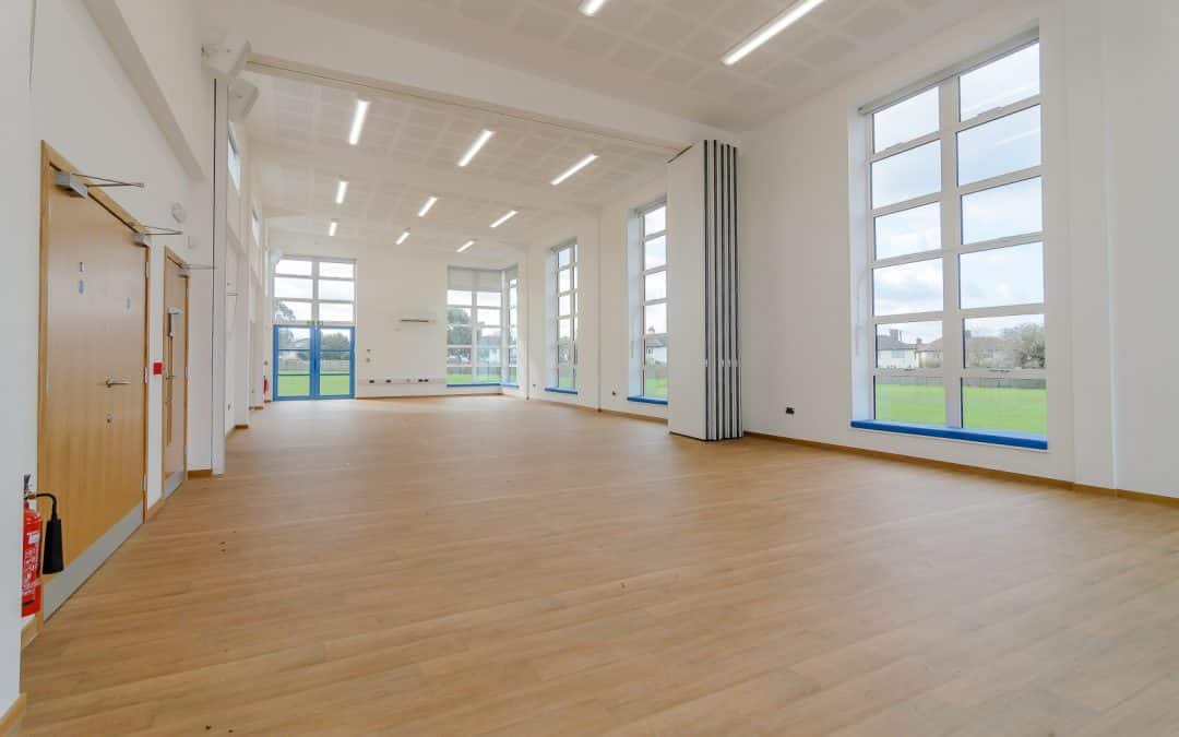 How does good classroom ventilation reduce the risk of infection?